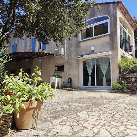 Charmant Studio A Castillon Du Gard, A Deux Pas Du Pont-Du-Gard Zewnętrze zdjęcie